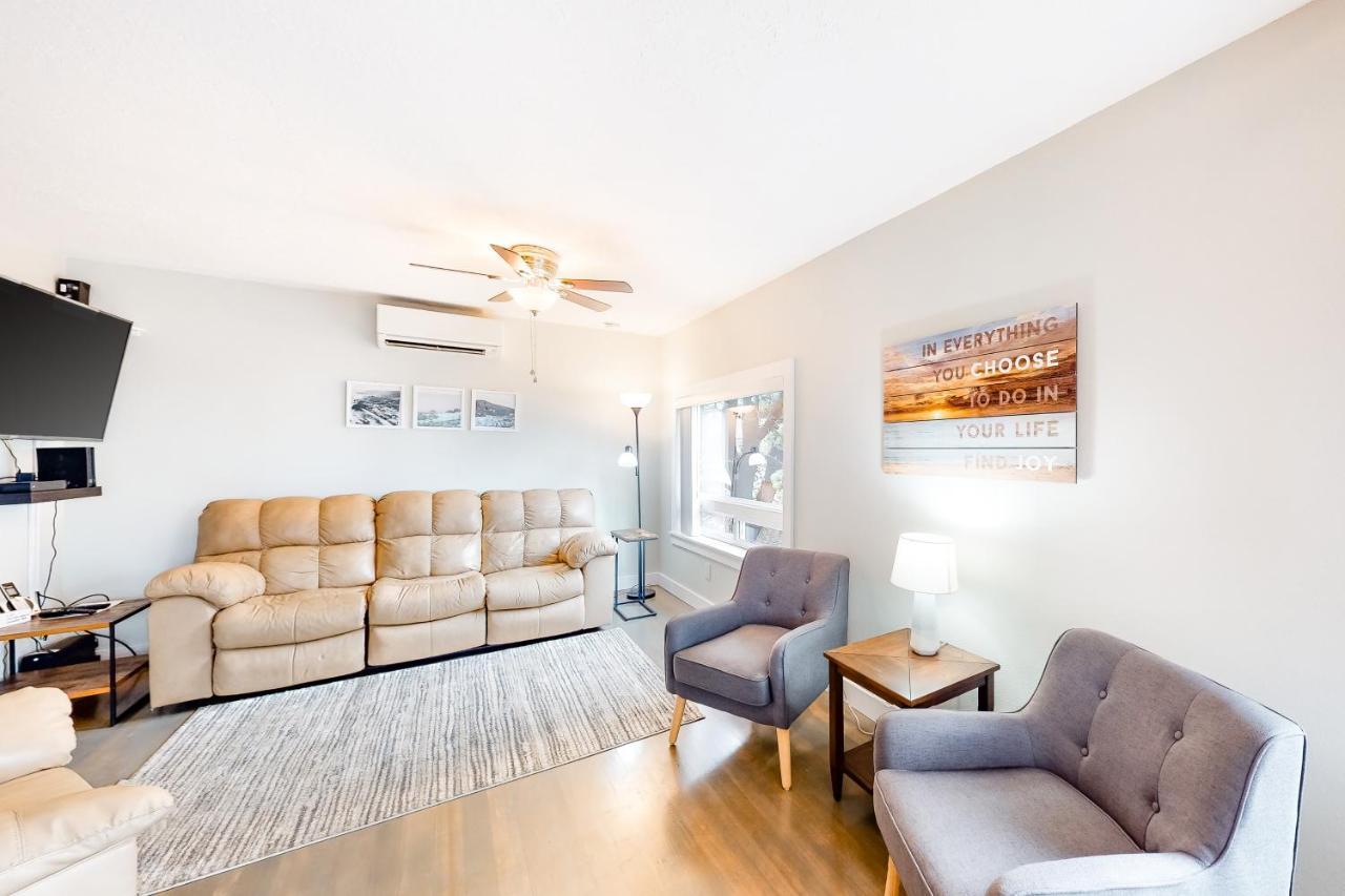 Bud'S Beach House Oceanside Bagian luar foto